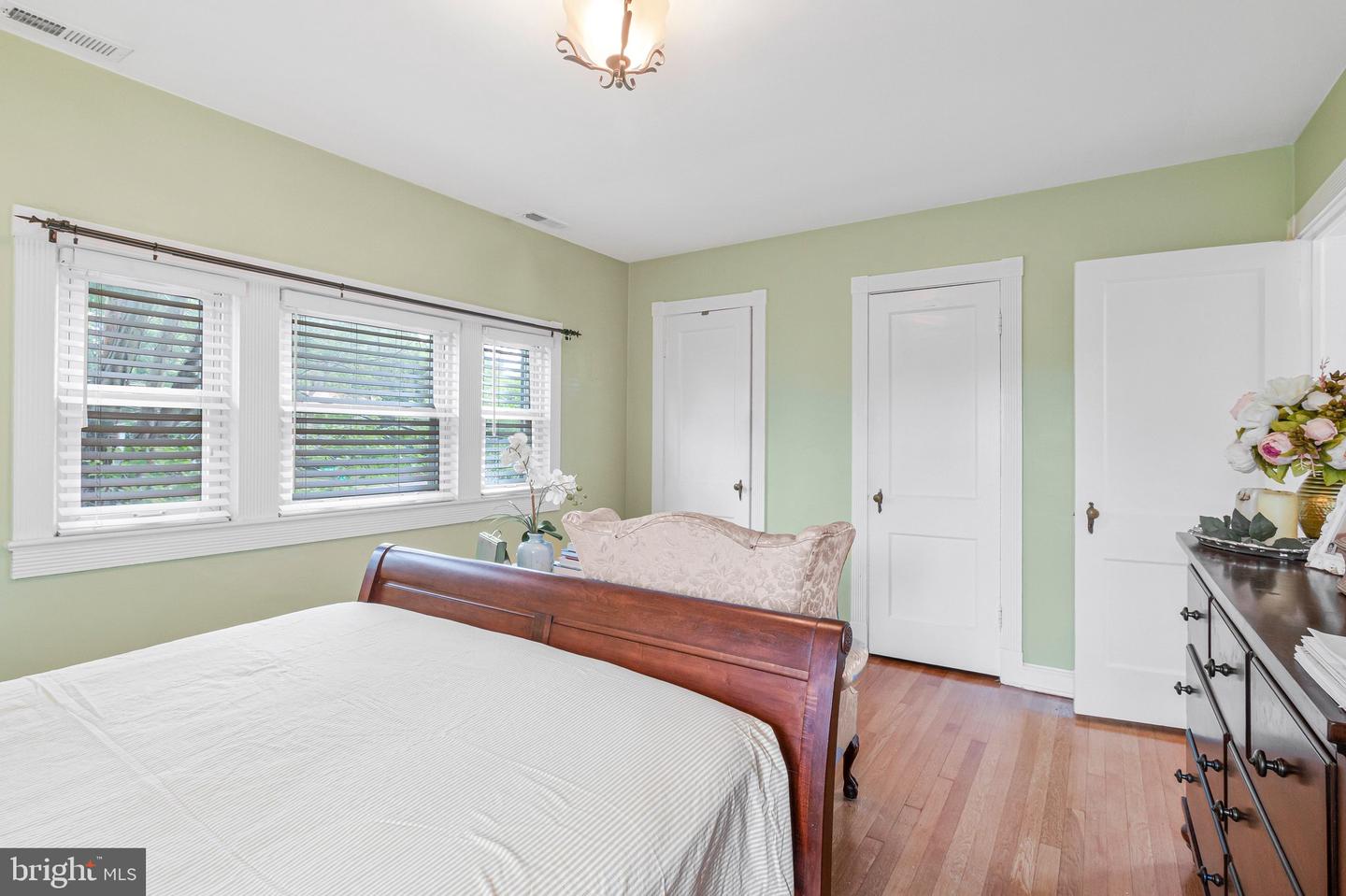 5703 Blair Rd Ne Property Photo 11