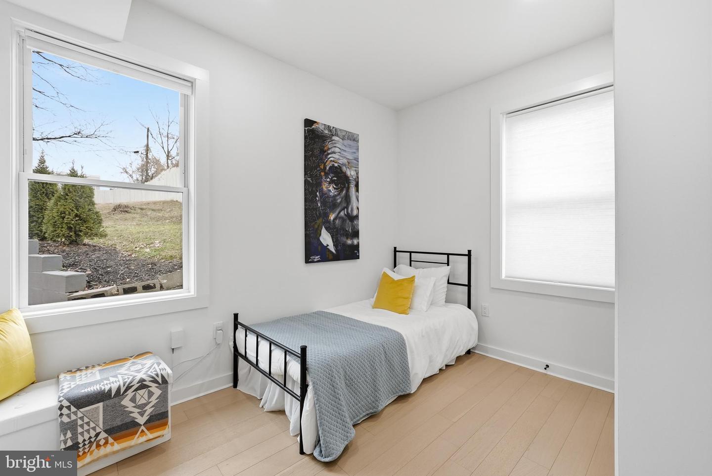 2211 Franklin St Ne Property Photo 10