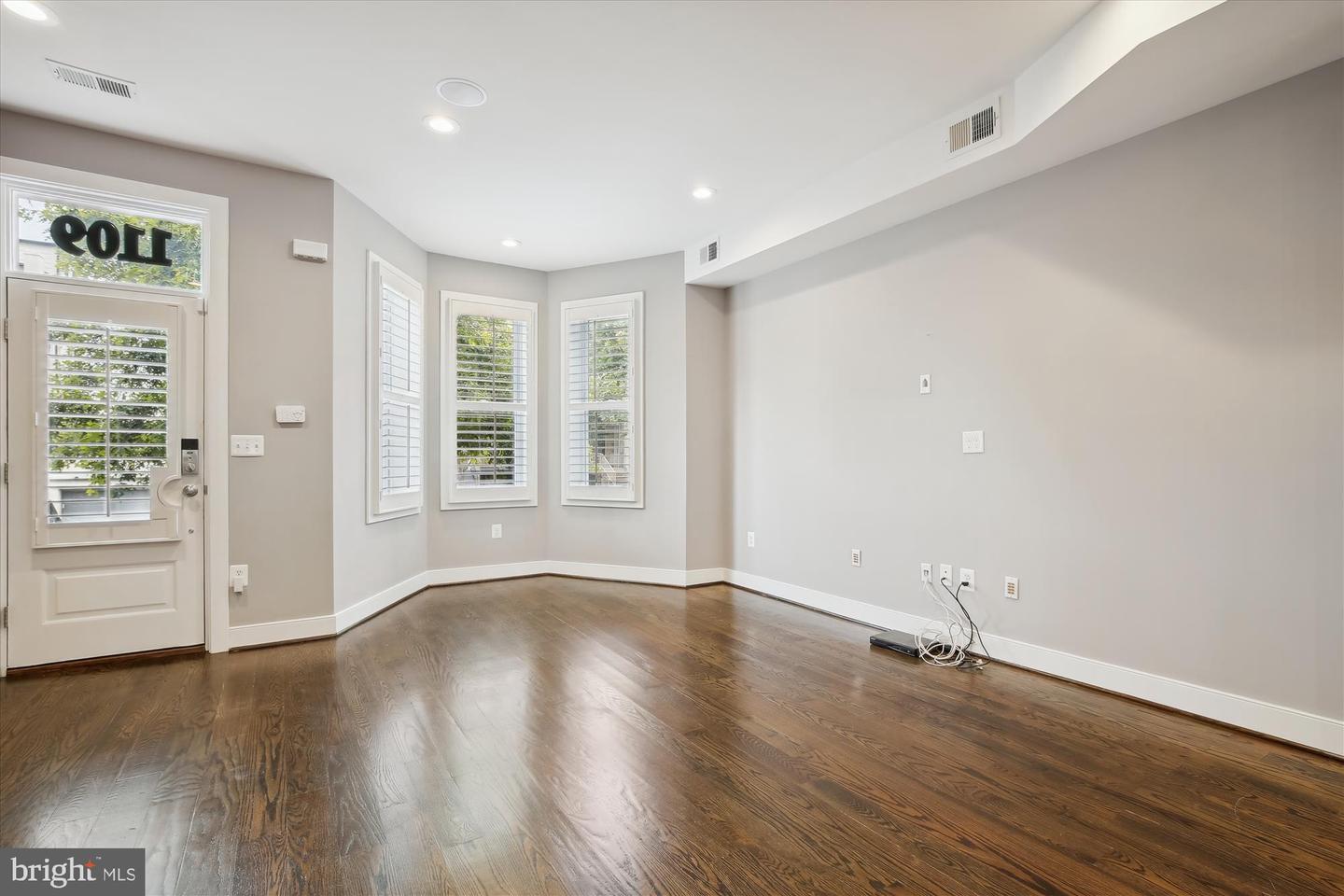 1109 I St Ne Property Photo 7