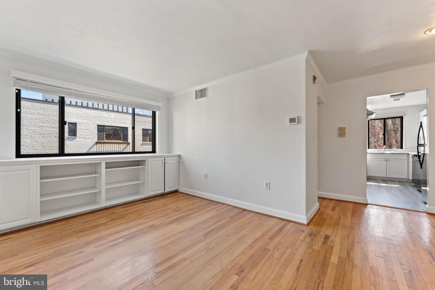 3827 Davis Pl Nw #5 Property Photo 6