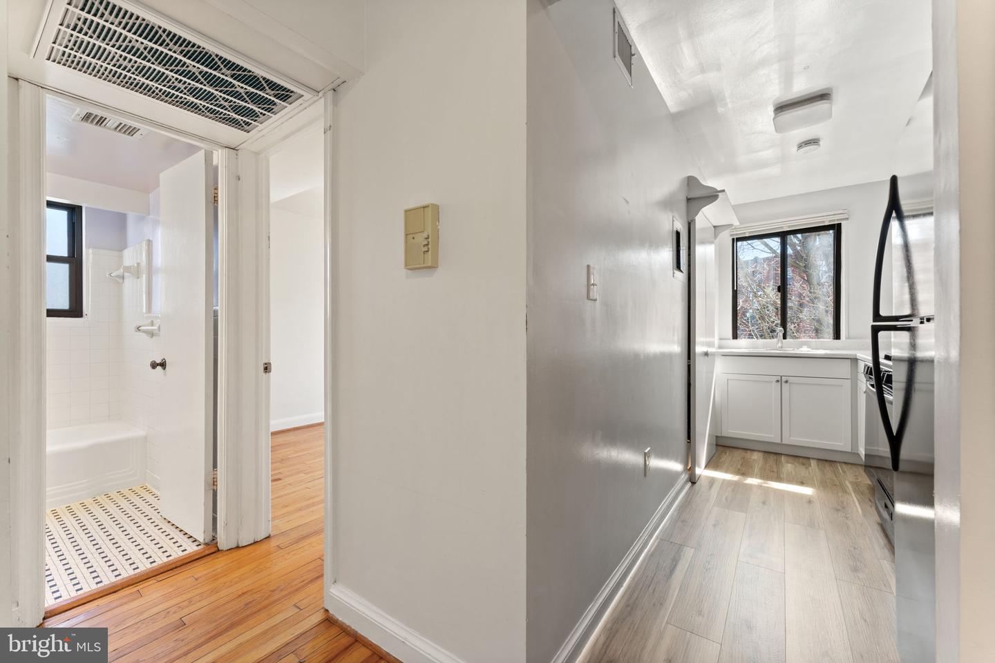 3827 Davis Pl Nw #5 Property Photo 24