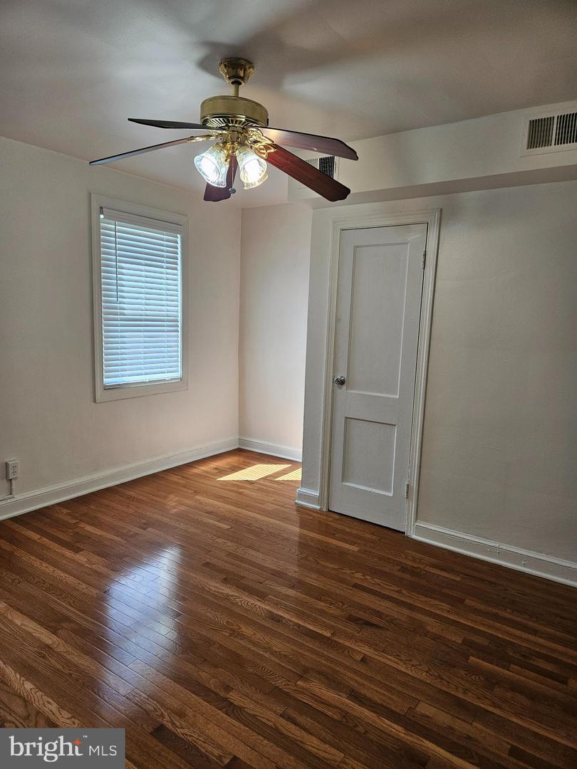 1722 H St Ne #b Property Photo 7