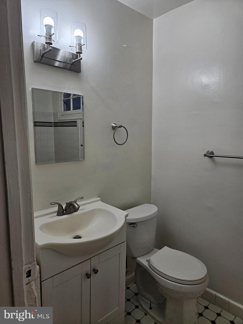 1722 H St Ne #b Property Photo 12