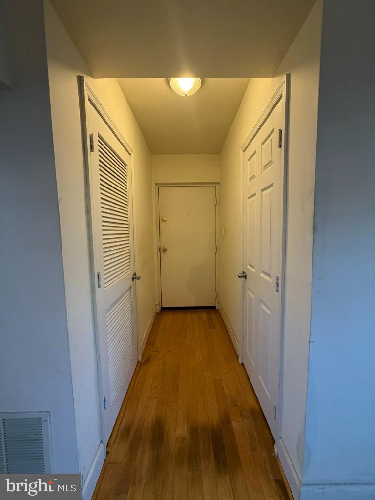 4810 Quarles St Ne #103 Property Photo 4