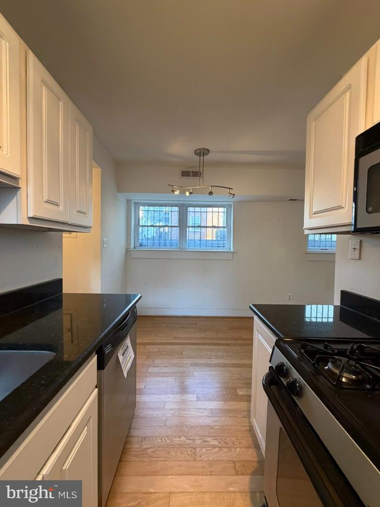 4810 Quarles St Ne #103 Property Photo 13