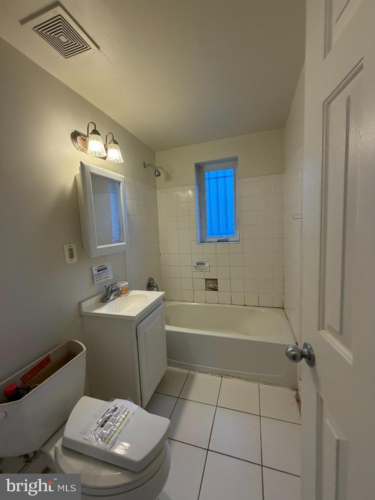 4810 Quarles St Ne #103 Property Photo 28