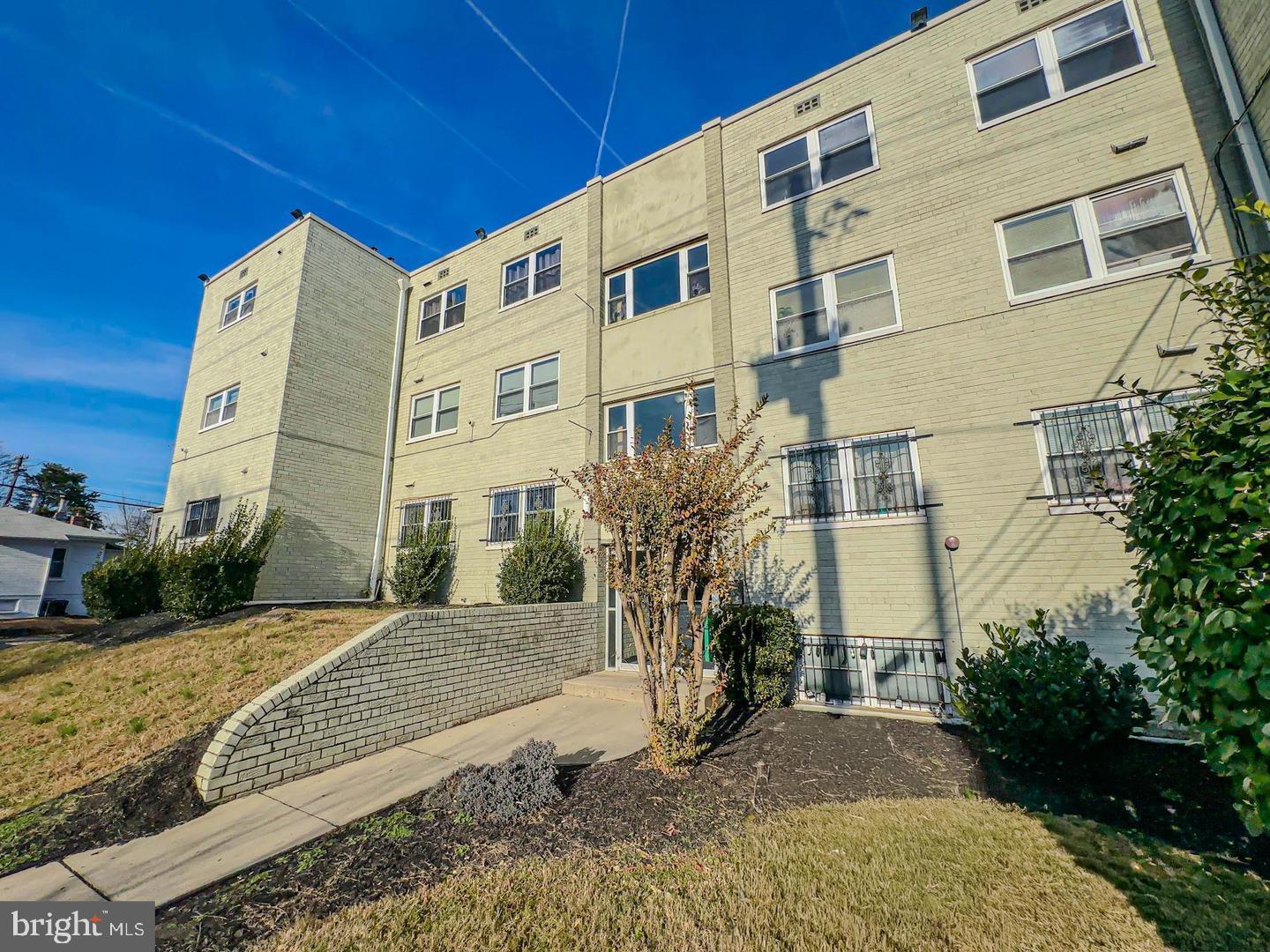 4810 Quarles St Ne #103 Property Photo 32