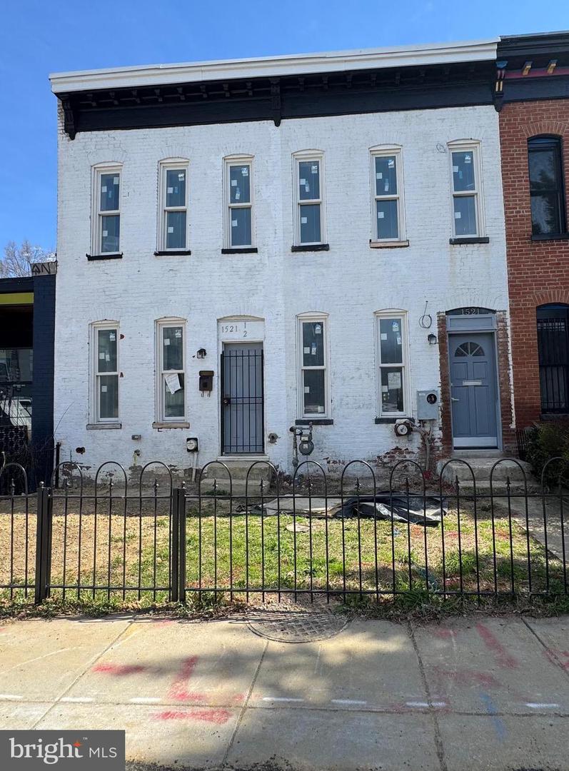 1521 11th St Nw Property Photo 2