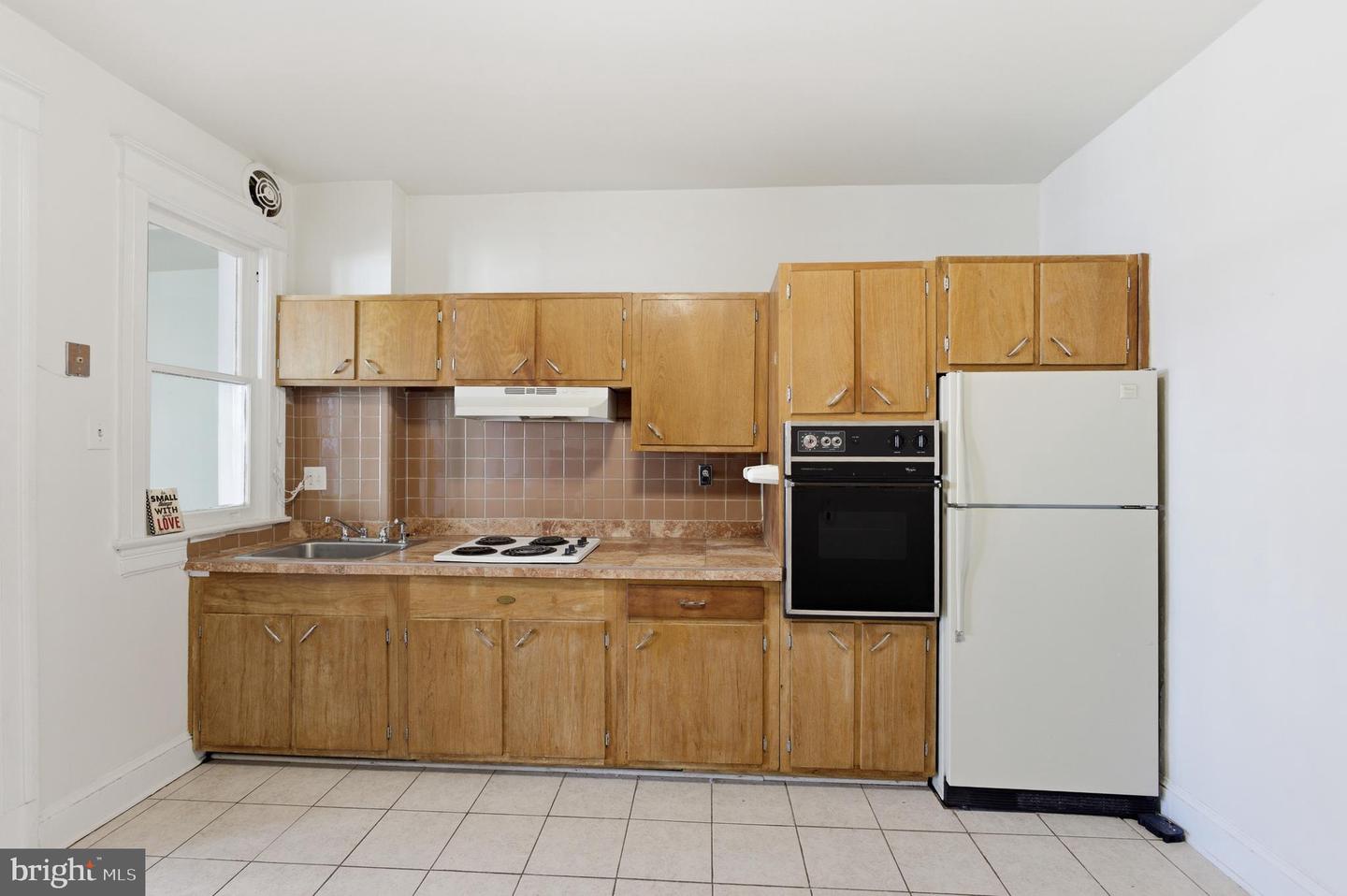 6 Barney Cir Se #1 Property Photo 5