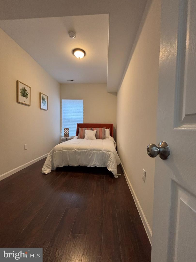 6005 Eads St Ne Property Photo 21