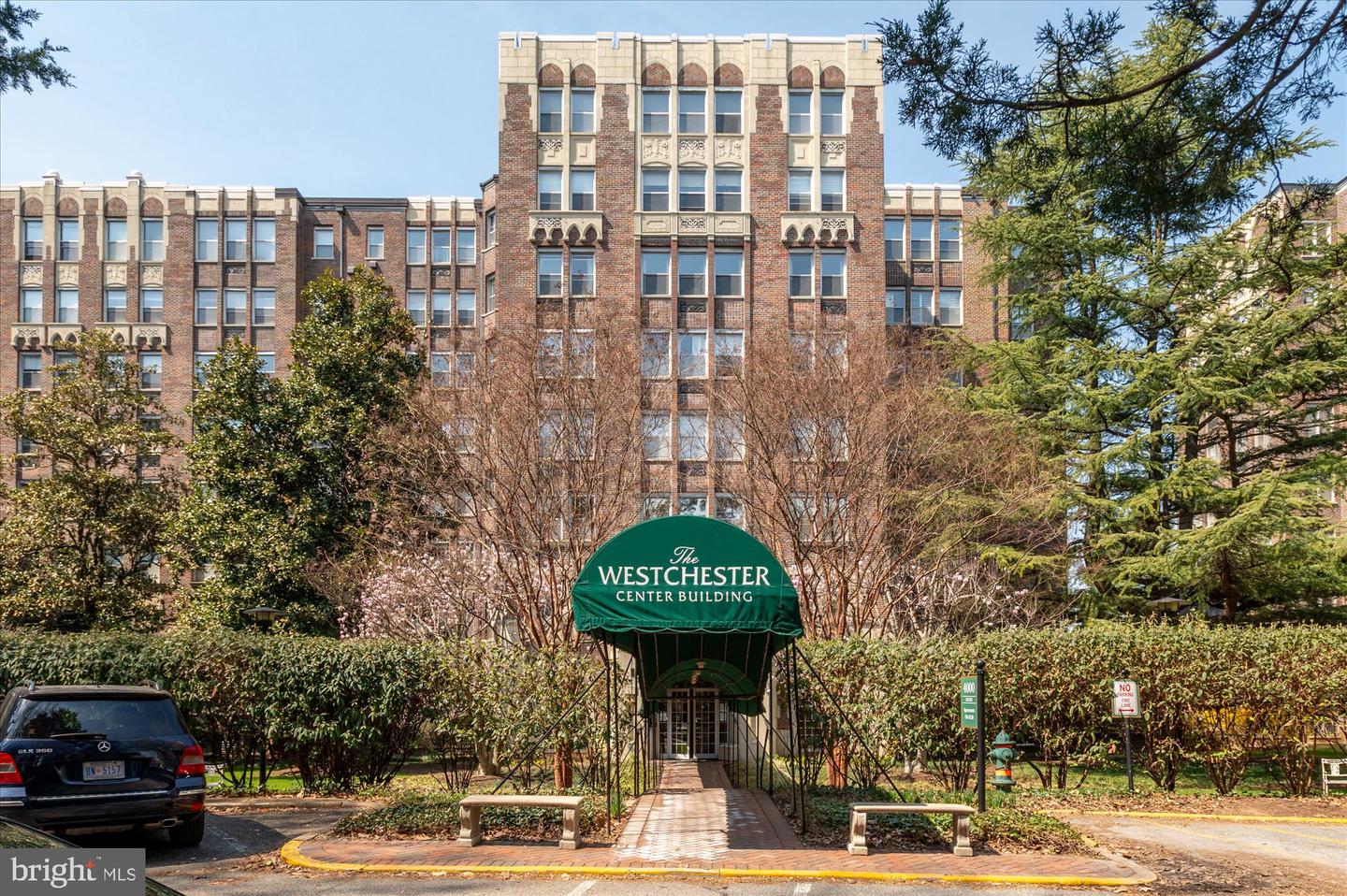 4000 CATHEDRAL AVE NW #18-19B Property Photo 1
