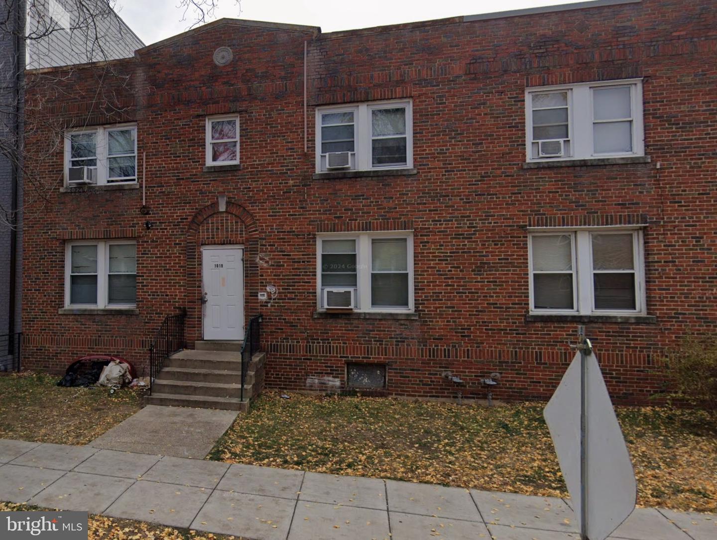 1019 16TH ST NE Property Photo 1