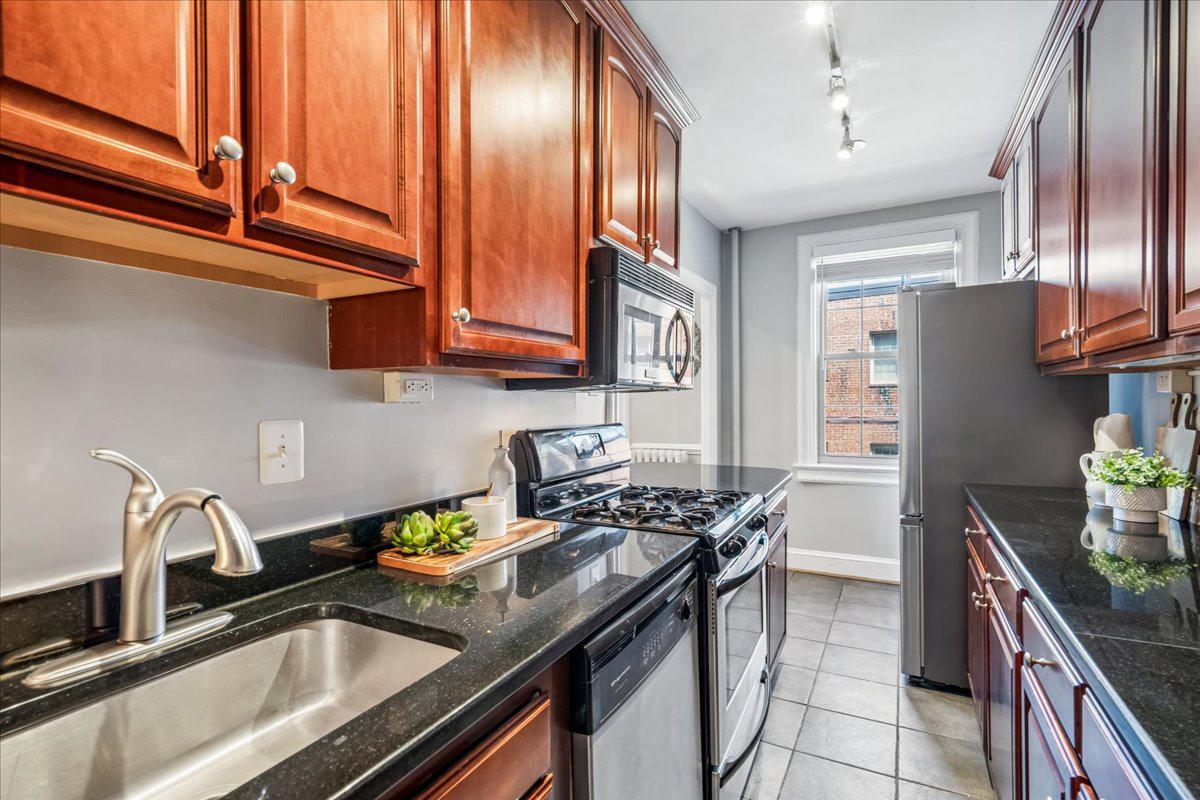 3010 Wisconsin Ave Nw #209 Property Photo 15