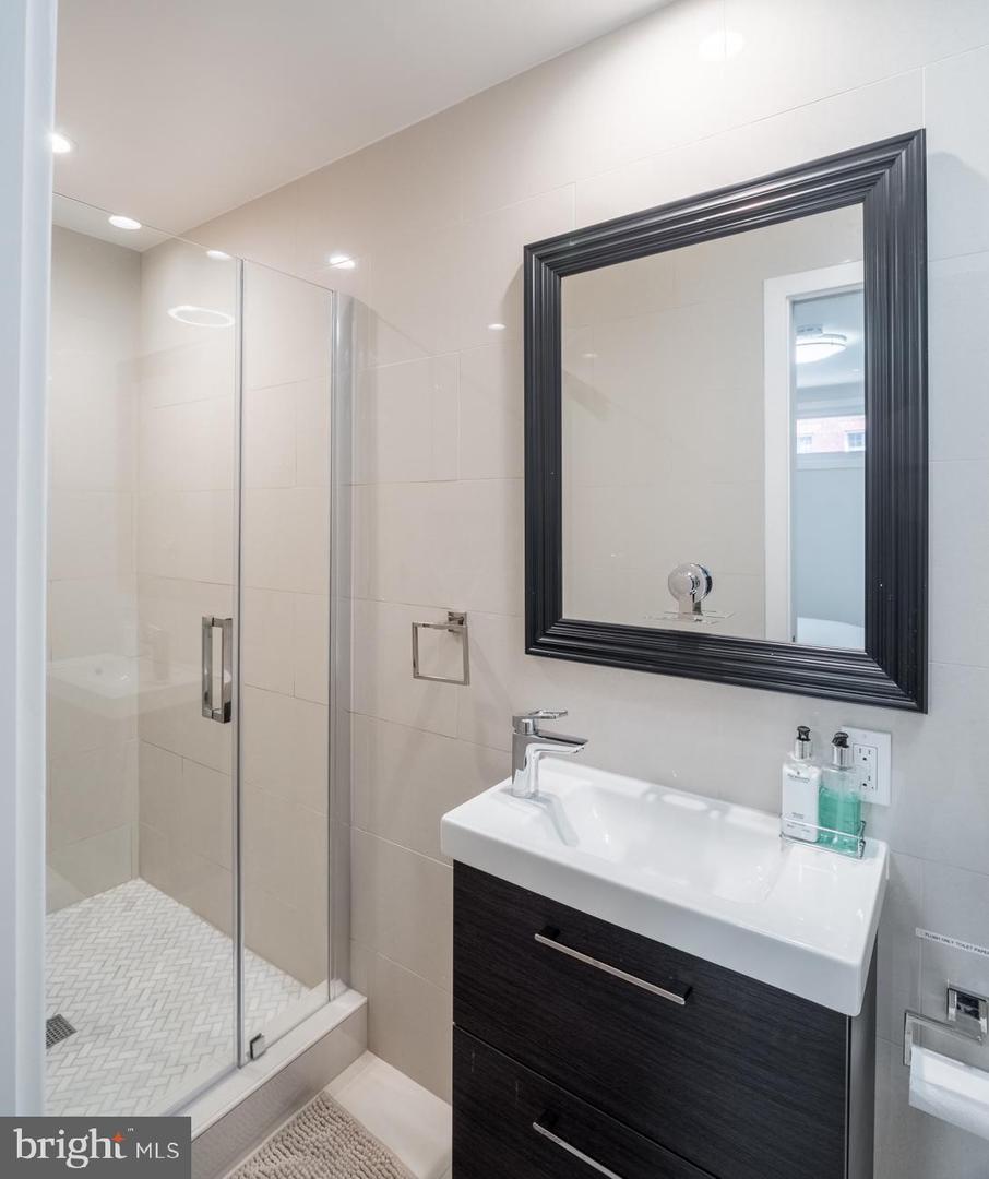 3500 P St Nw Property Photo 4
