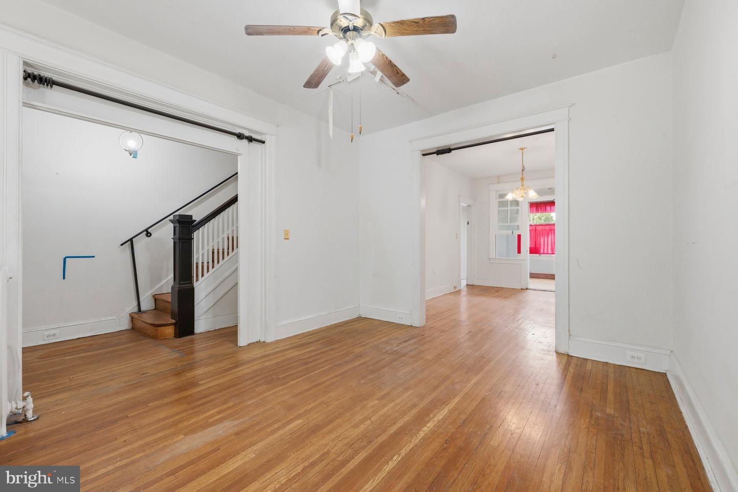 5226 7th St Nw Property Photo 8