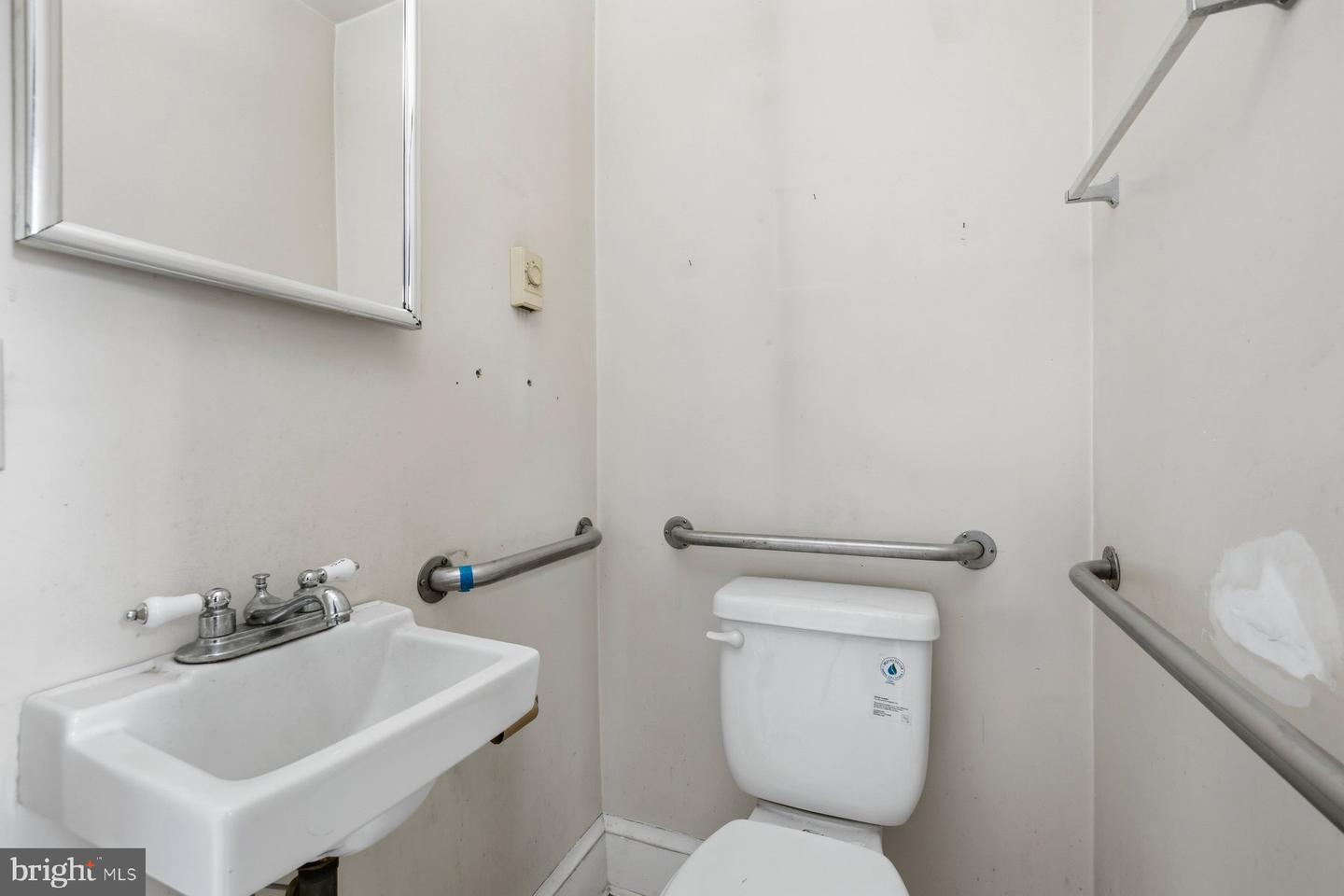 5226 7th St Nw Property Photo 16
