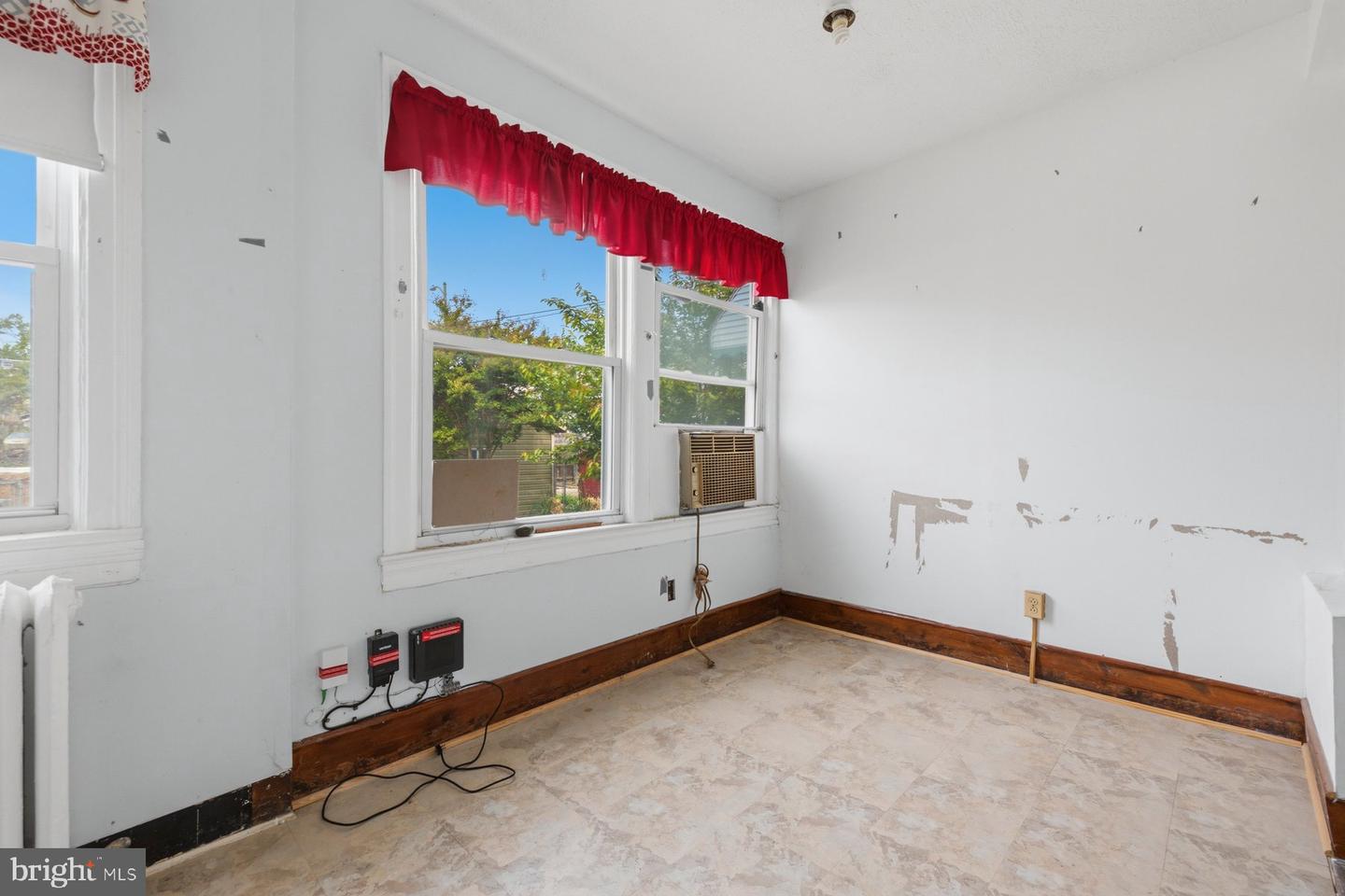 5226 7th St Nw Property Photo 18