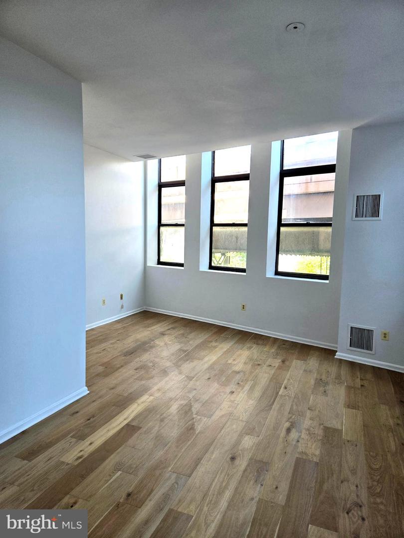 3299 K St Nw #304 Property Photo 2