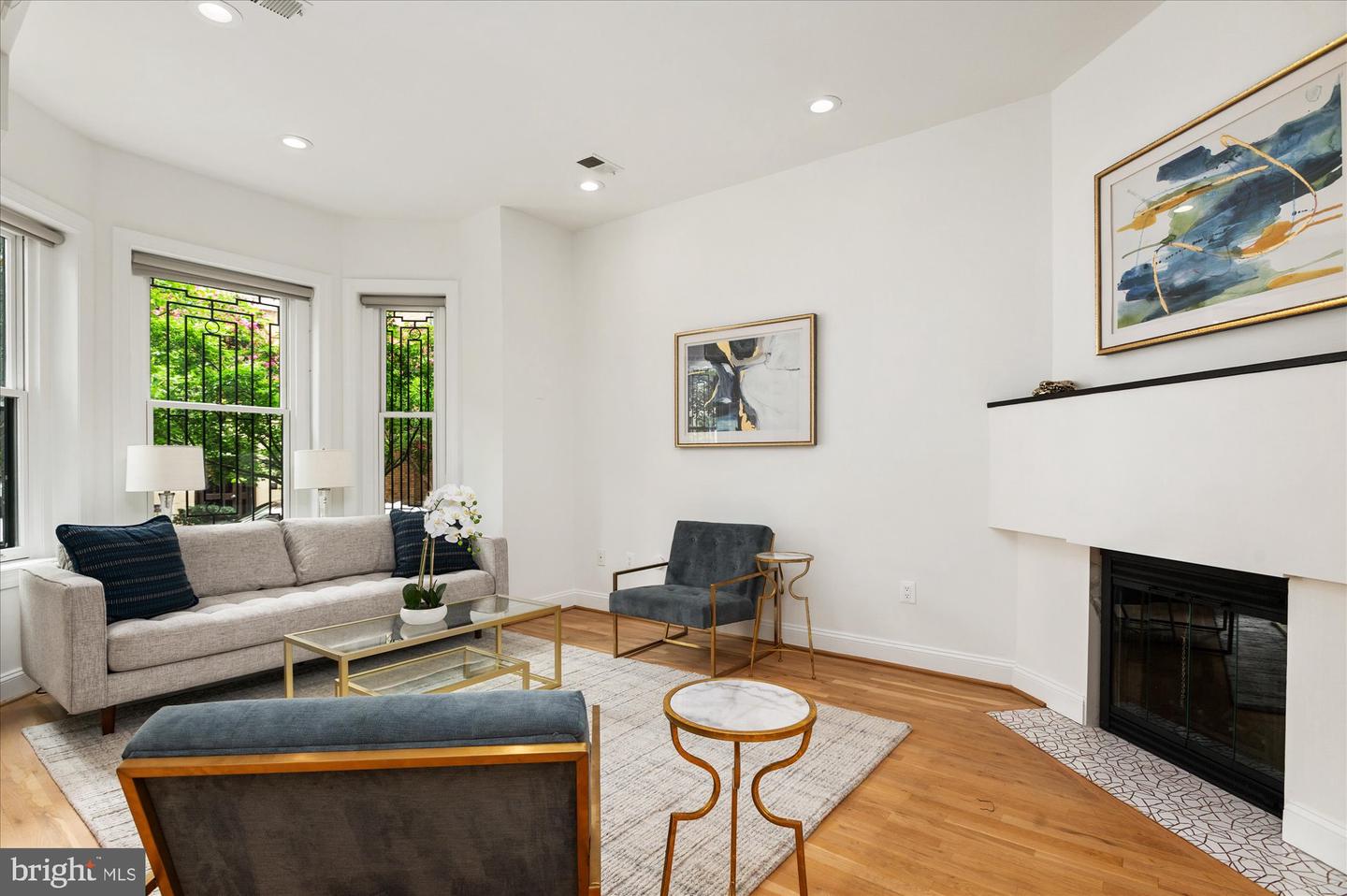 1730 Willard St Nw Property Photo 4