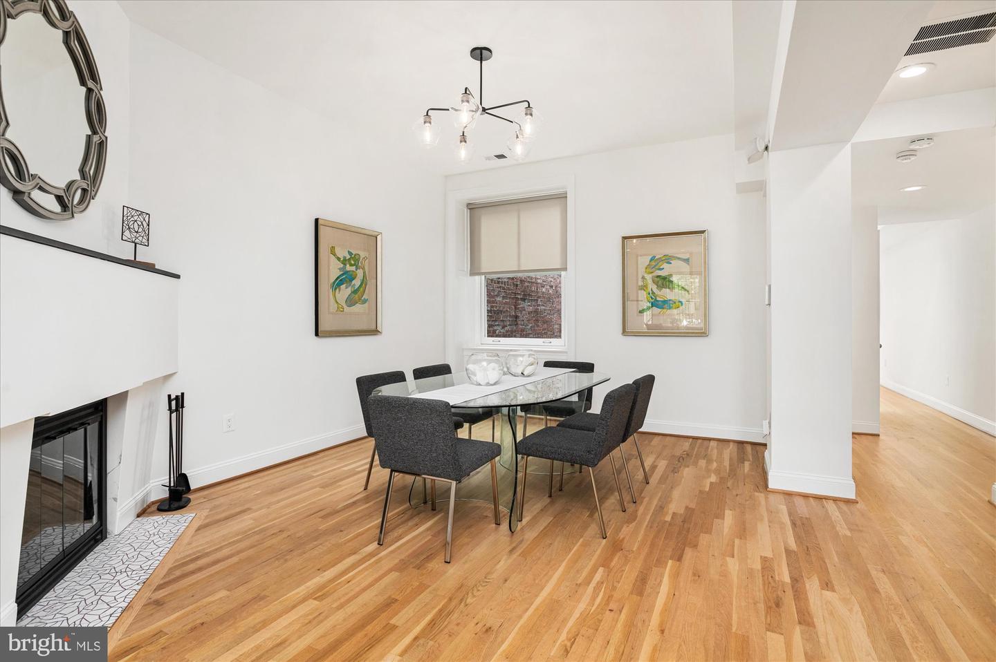 1730 Willard St Nw Property Photo 6