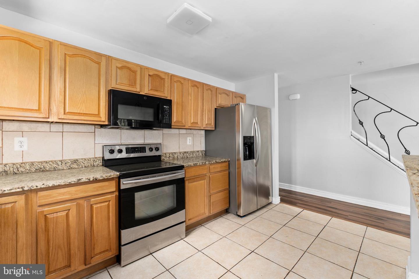 DCDC2253754 Property Photo 6