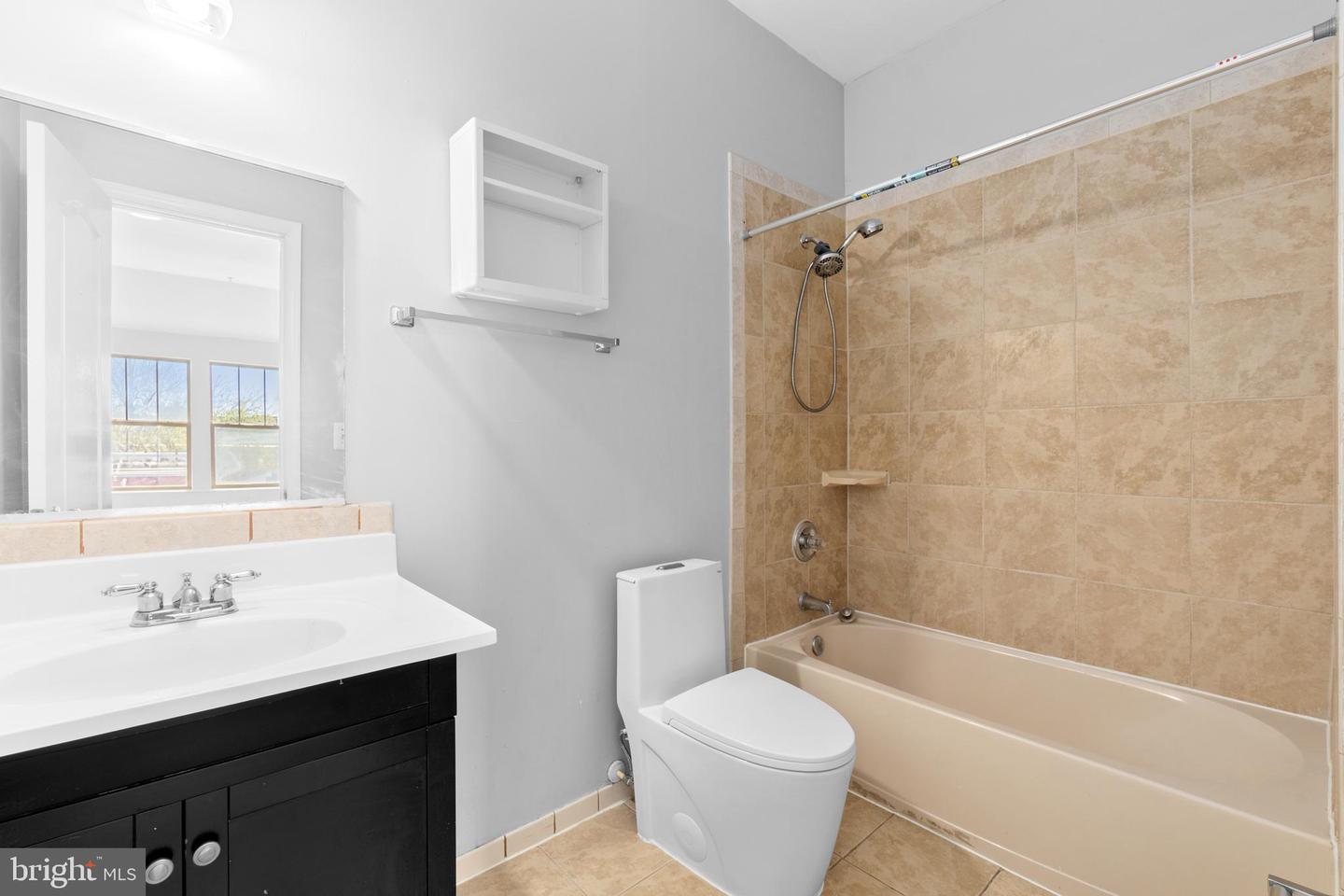 DCDC2253754 Property Photo 21