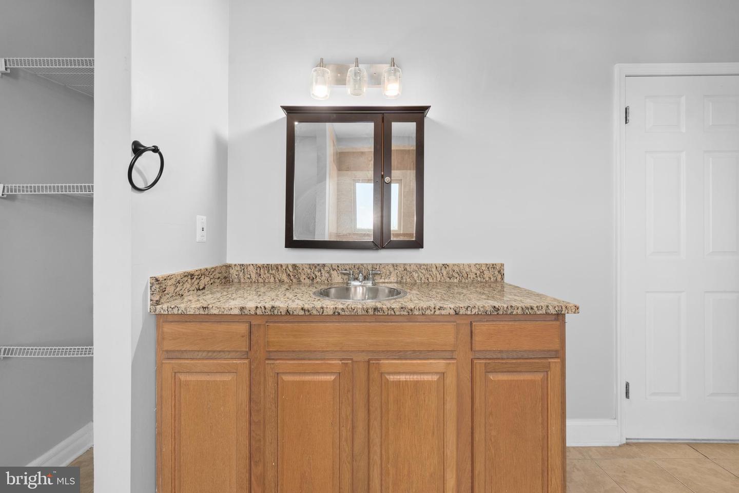 DCDC2253754 Property Photo 25