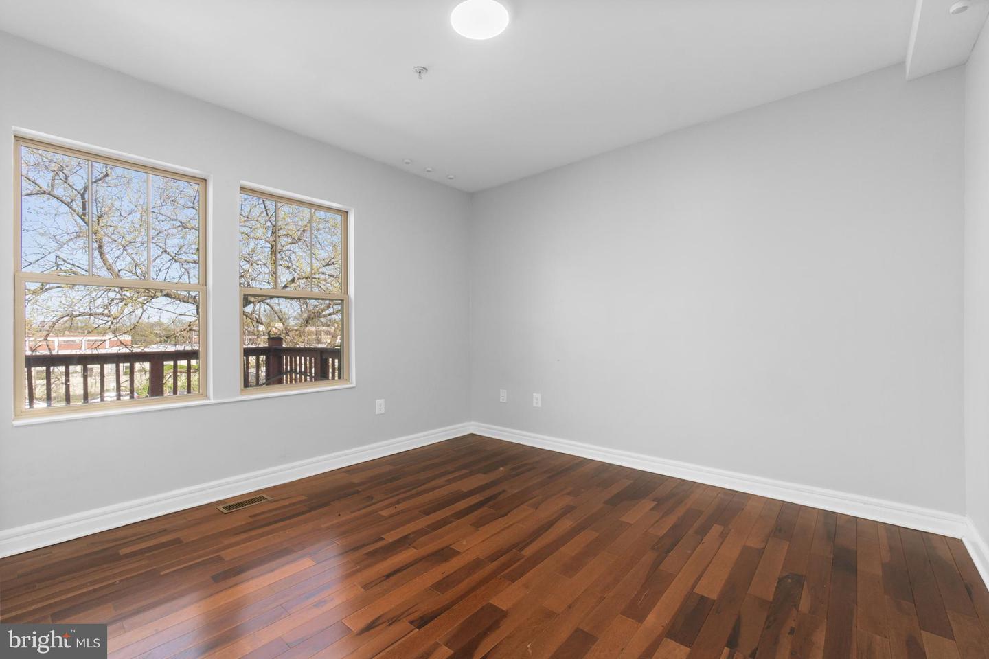 DCDC2253754 Property Photo 29
