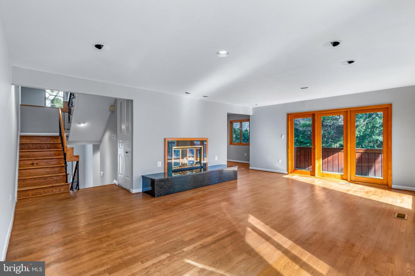5211 Macarthur Ter Nw Property Photo 11