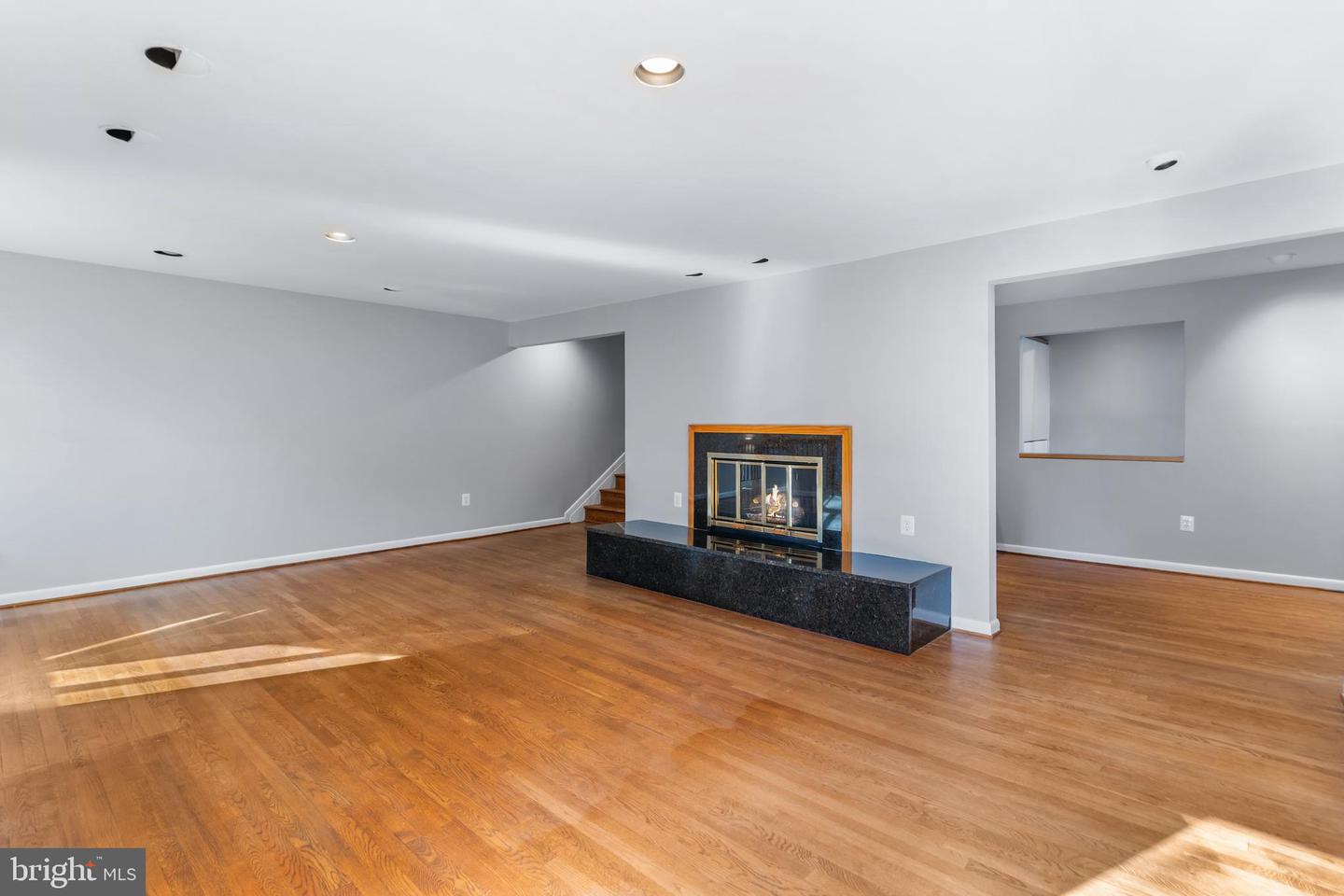 5211 Macarthur Ter Nw Property Photo 12