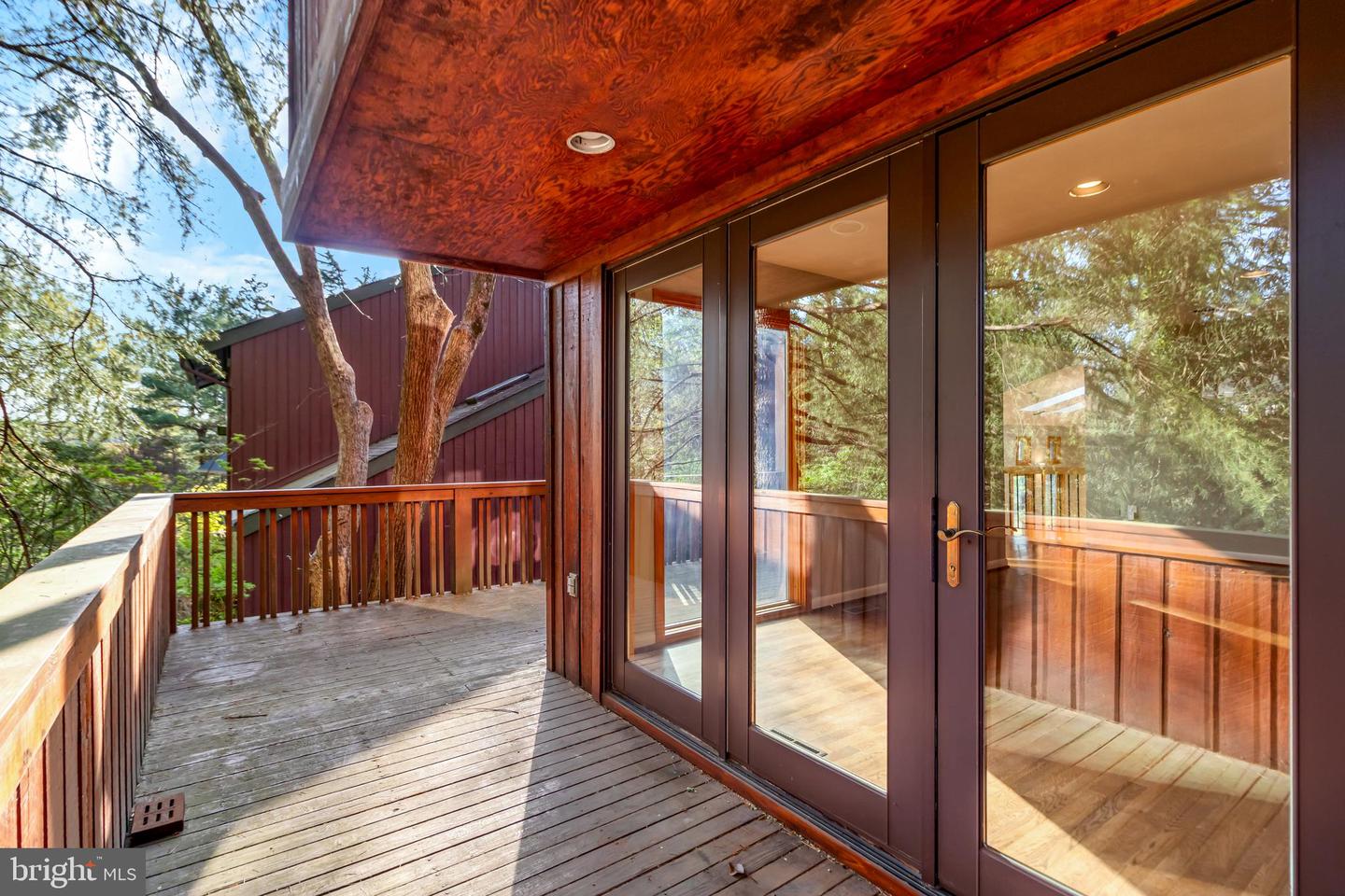 5211 Macarthur Ter Nw Property Photo 14