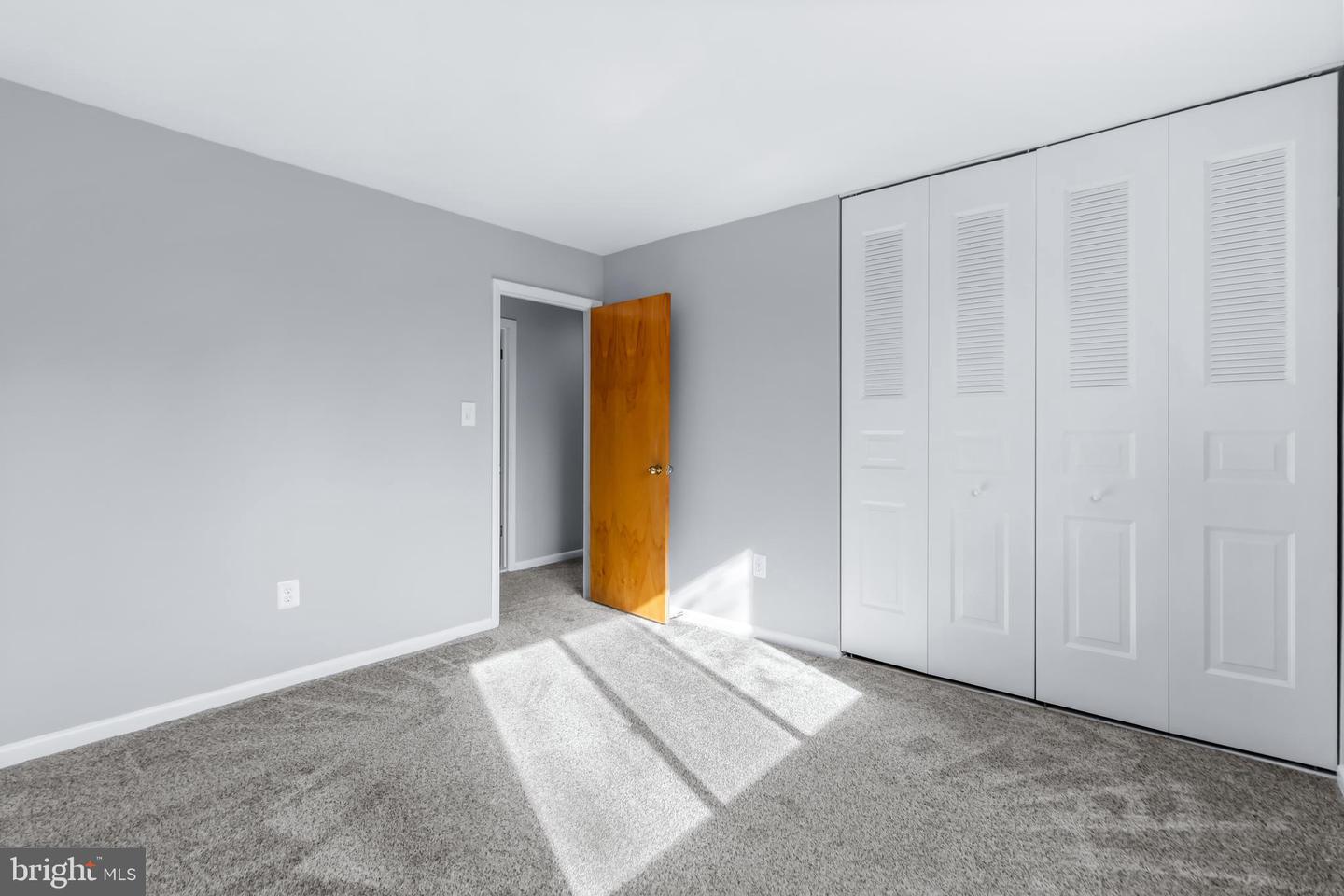 5211 Macarthur Ter Nw Property Photo 26