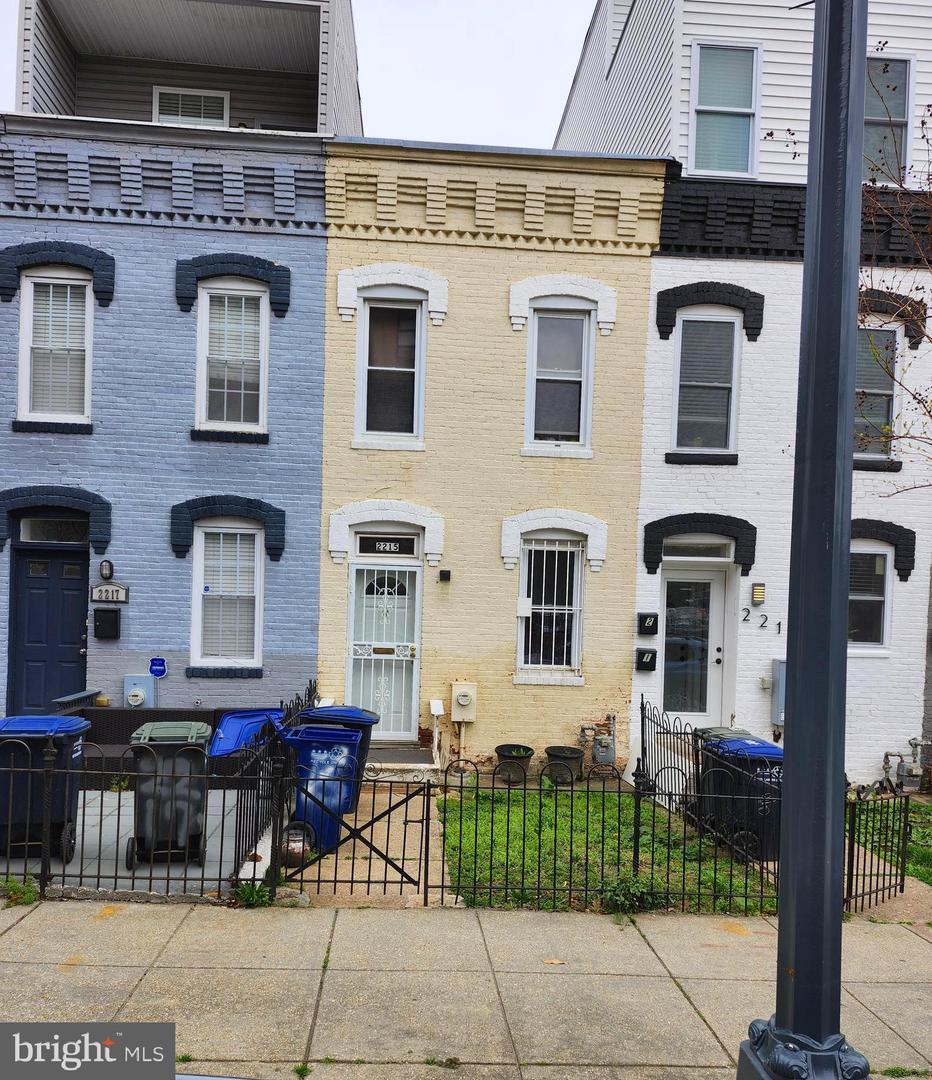 2215 10TH ST NW Property Photo 1
