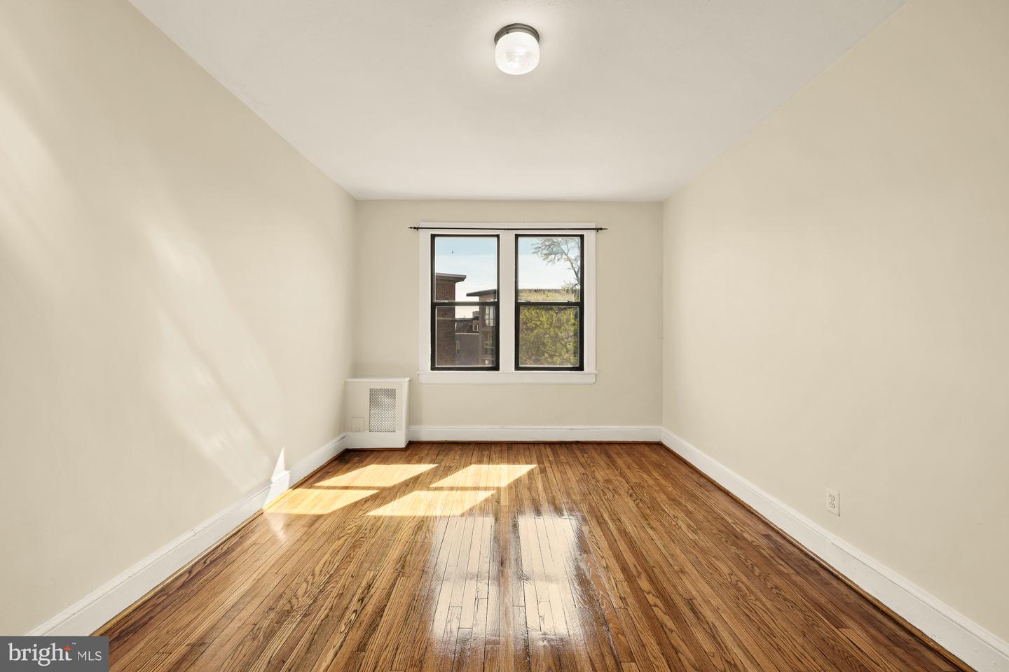 1457 Park Rd Nw #402 Property Photo 5