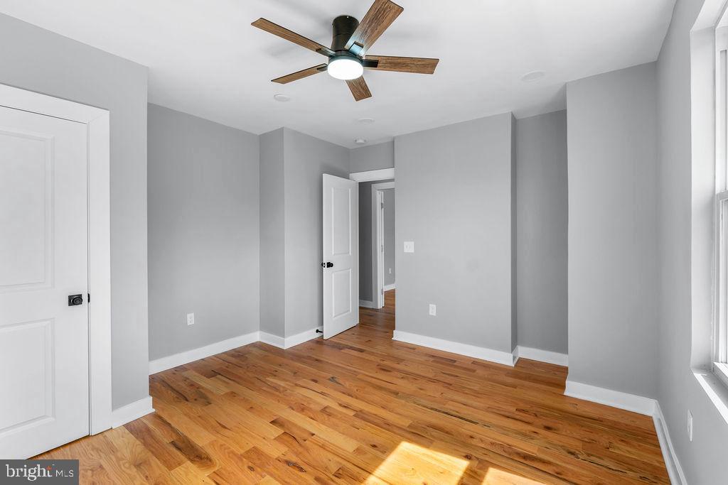 2316 Monroe St Ne Property Photo 27