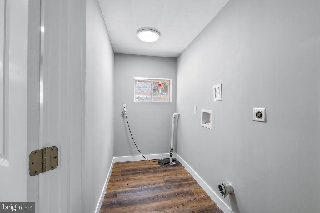 2316 Monroe St Ne Property Photo 34
