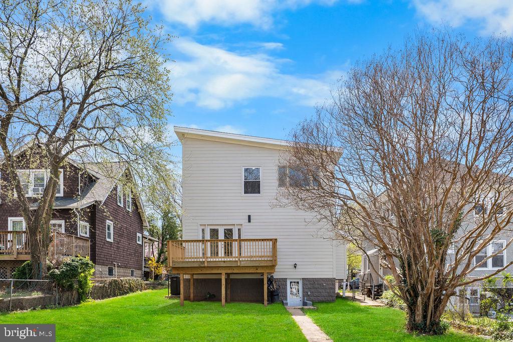 2316 Monroe St Ne Property Photo 38