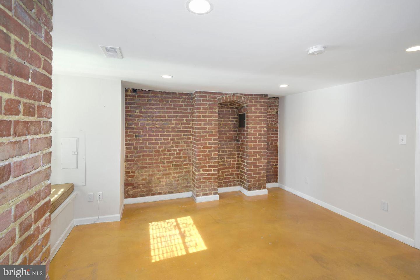2721 Nw Ontario Rd Nw ##b Property Photo 4