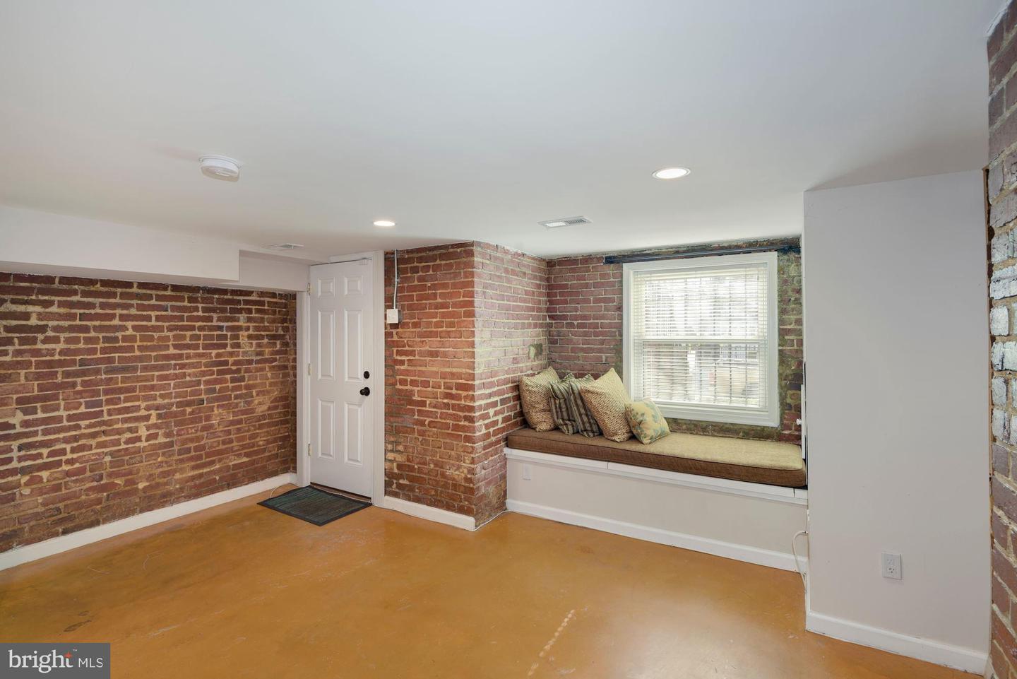 2721 Nw Ontario Rd Nw ##b Property Photo 7