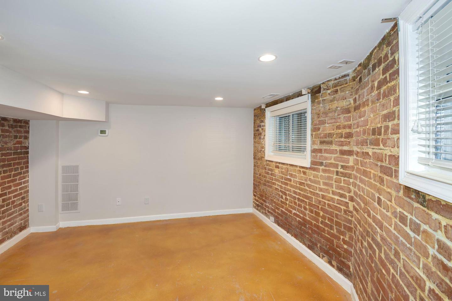 2721 Nw Ontario Rd Nw ##b Property Photo 18