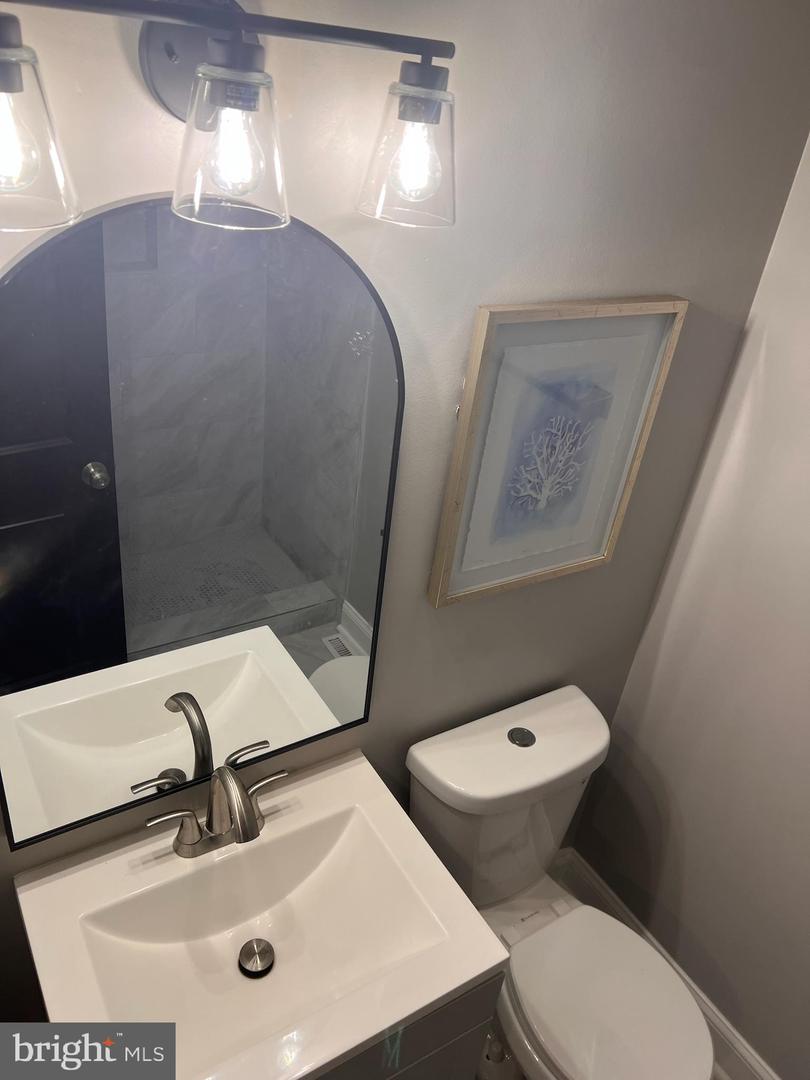 546 Hobart Pl Nw Property Photo 18
