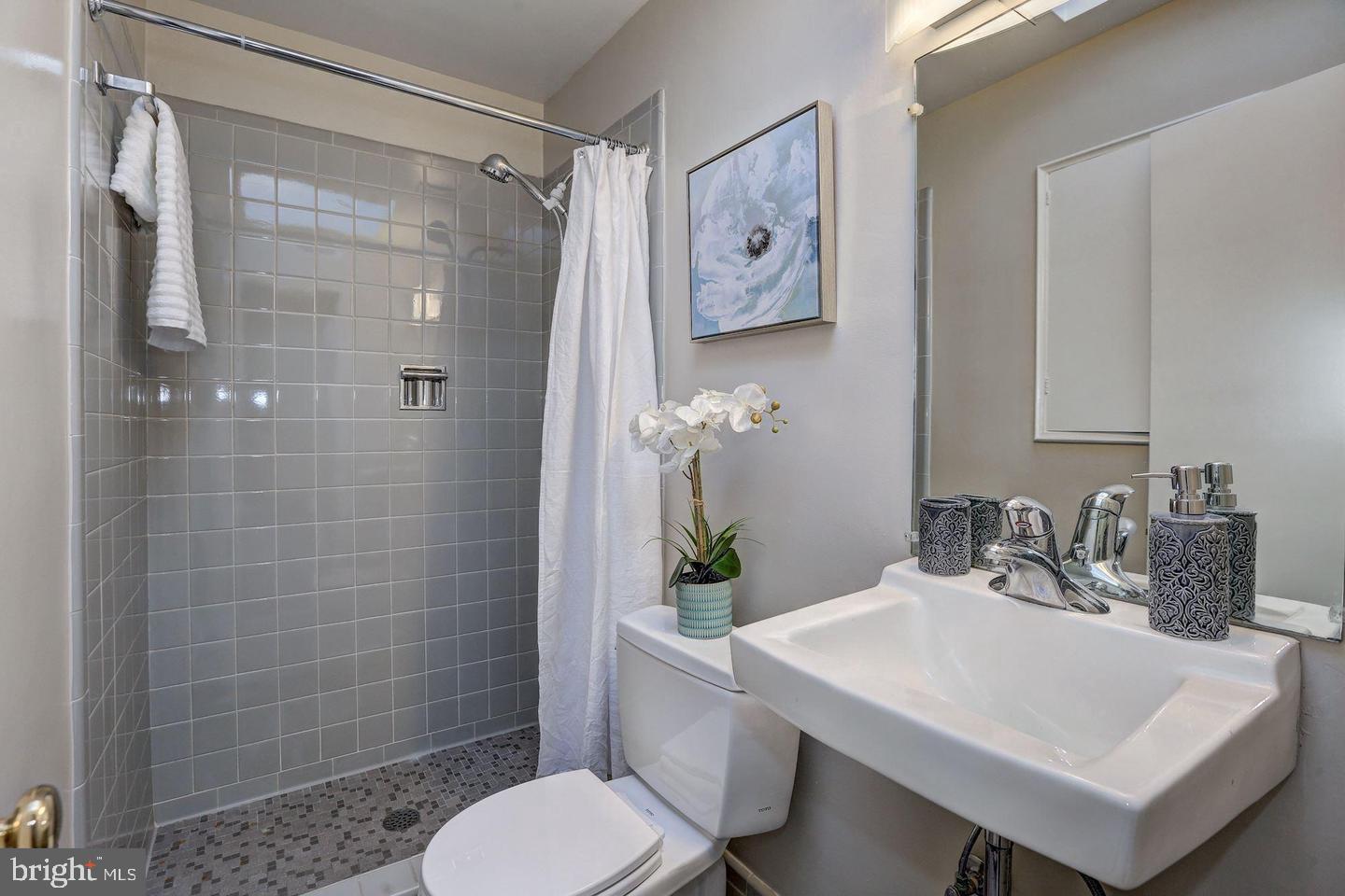 2528 Queen Annes Ln Nw Property Photo 14