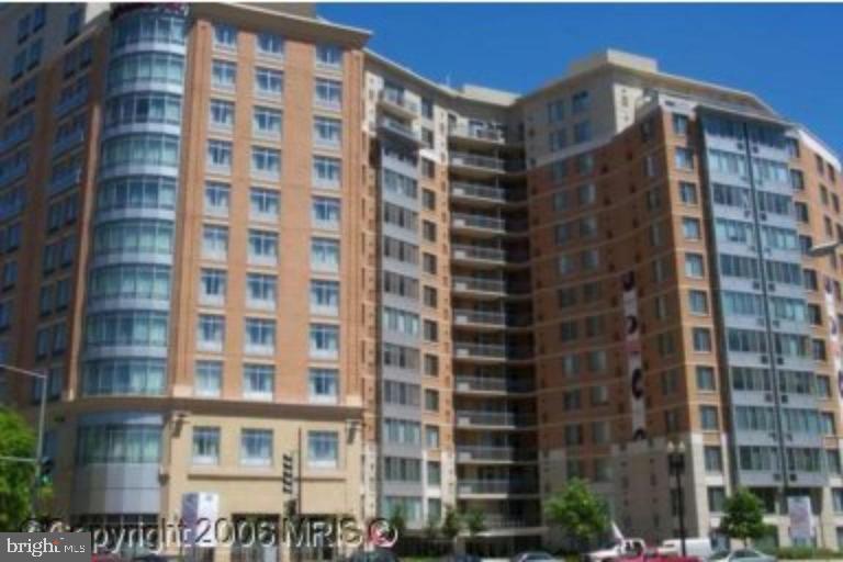 555 MASSACHUSETTS AVE NW #1310 Property Photo 1