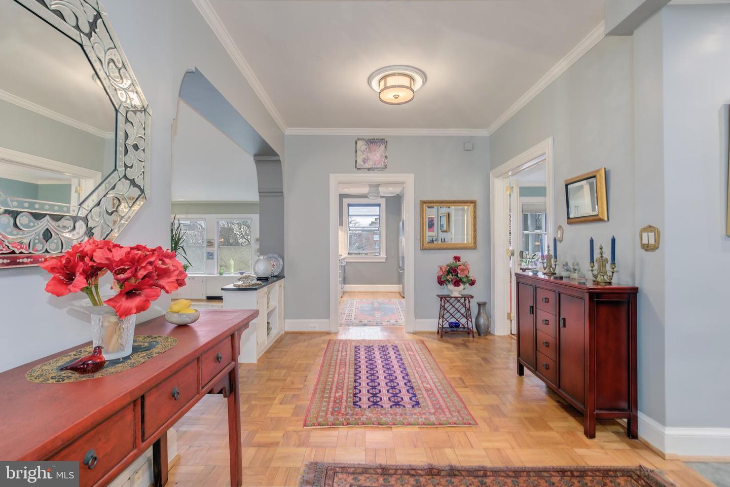 4000 Cathedral Ave Nw #736-b Property Photo 3