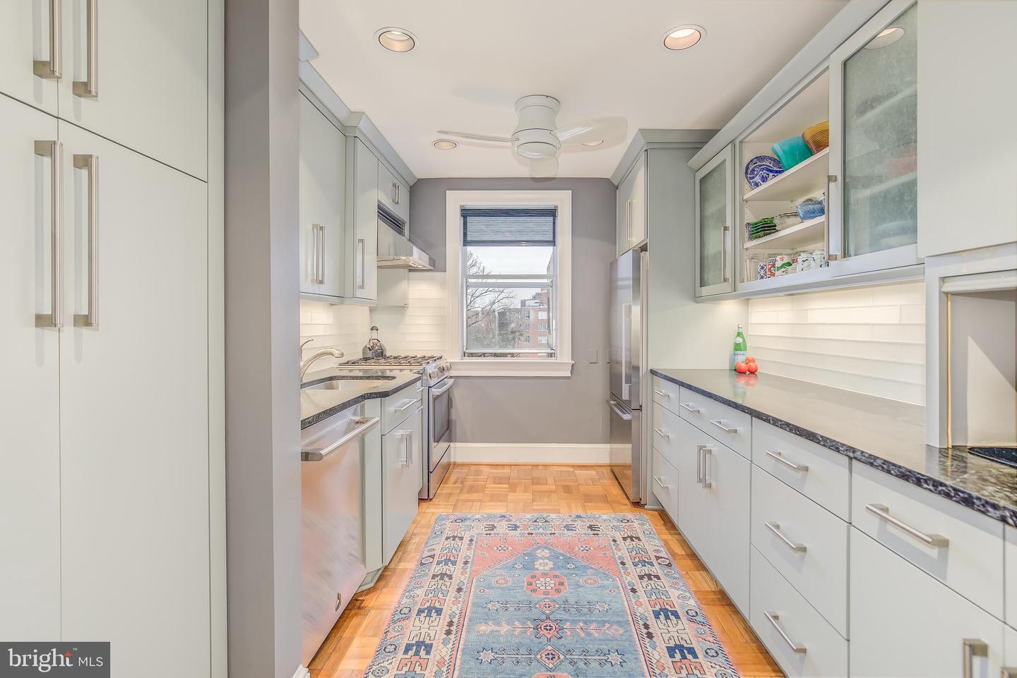 4000 Cathedral Ave Nw #736-b Property Photo 7