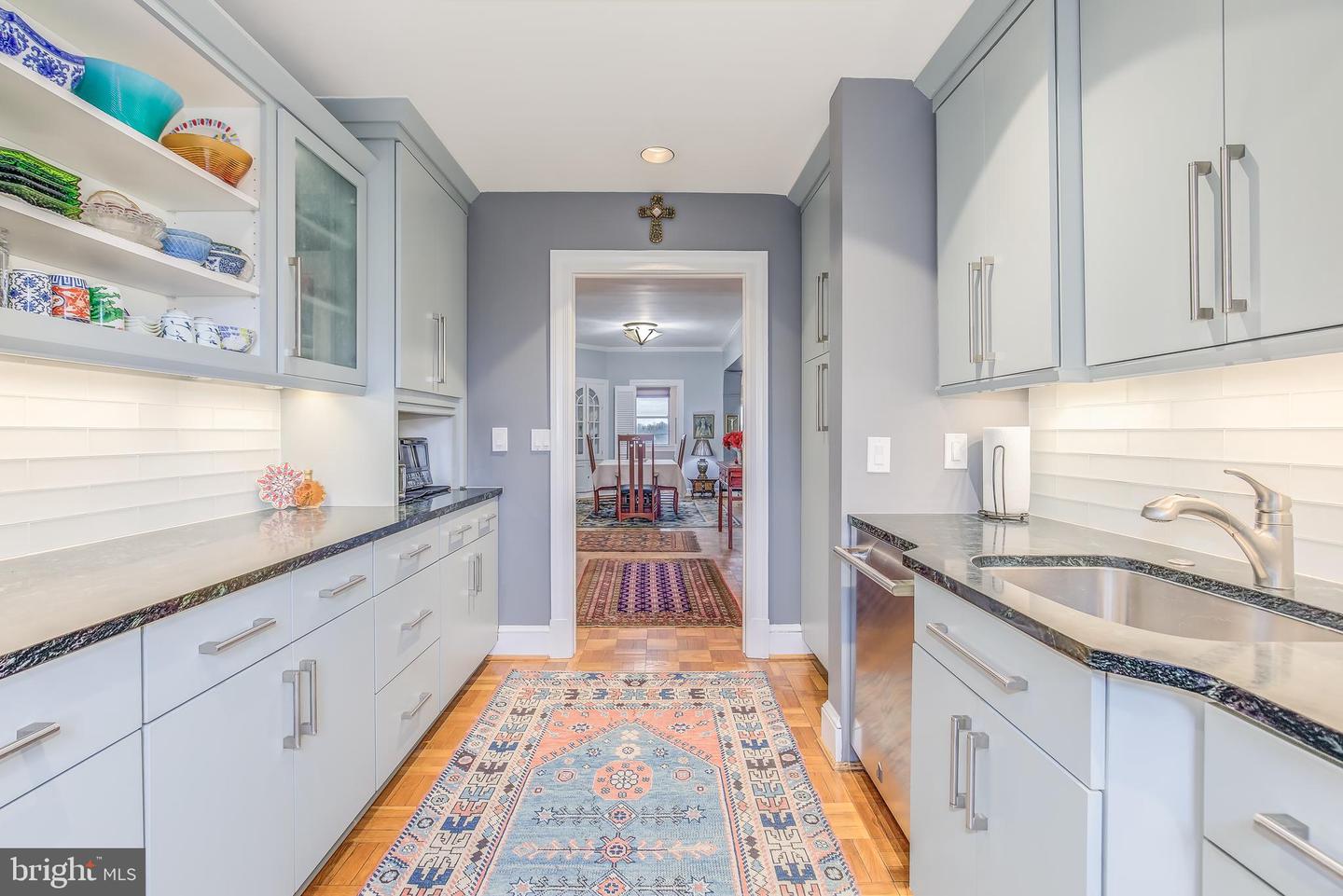 4000 Cathedral Ave Nw #736-b Property Photo 8