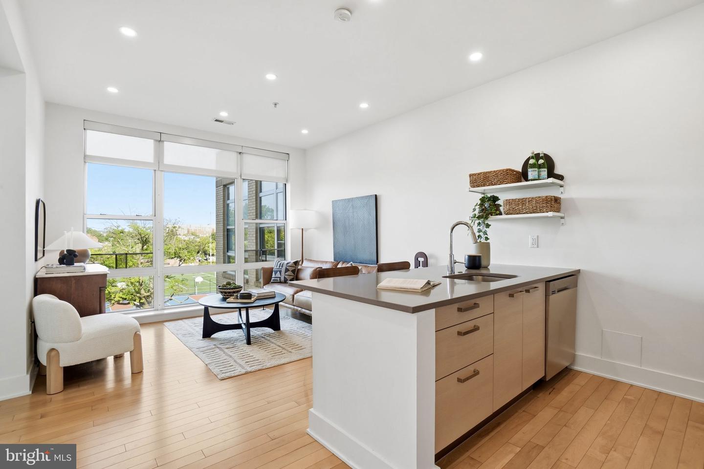 1616 11th St Nw #ph3 Property Photo 3