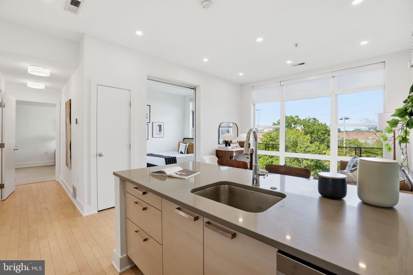 1616 11th St Nw #ph3 Property Photo 4