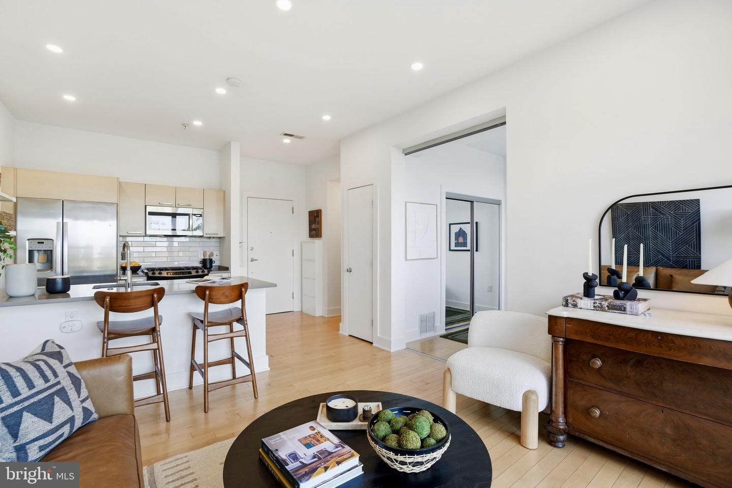 1616 11th St Nw #ph3 Property Photo 6