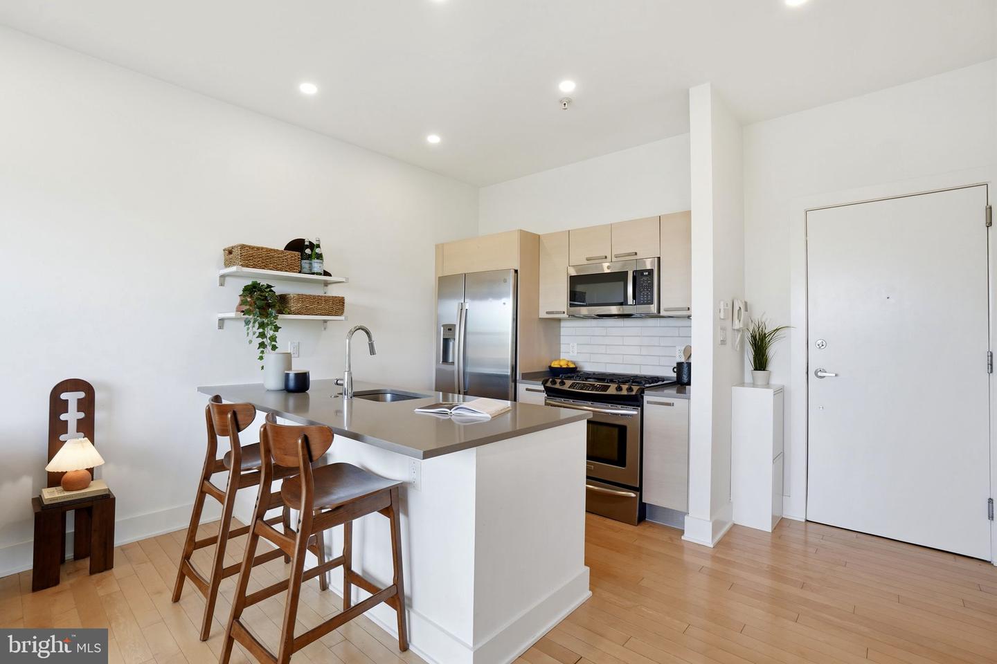 1616 11th St Nw #ph3 Property Photo 8